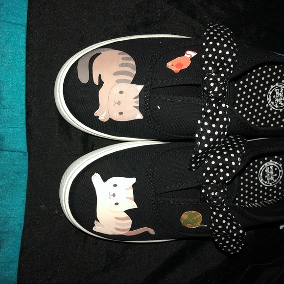 What’s next?? Customized graphic shoes!!! - Picture 3 of 8